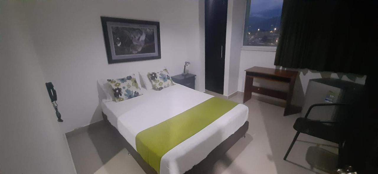 Hotel Aussie Koala Armenia  Dış mekan fotoğraf