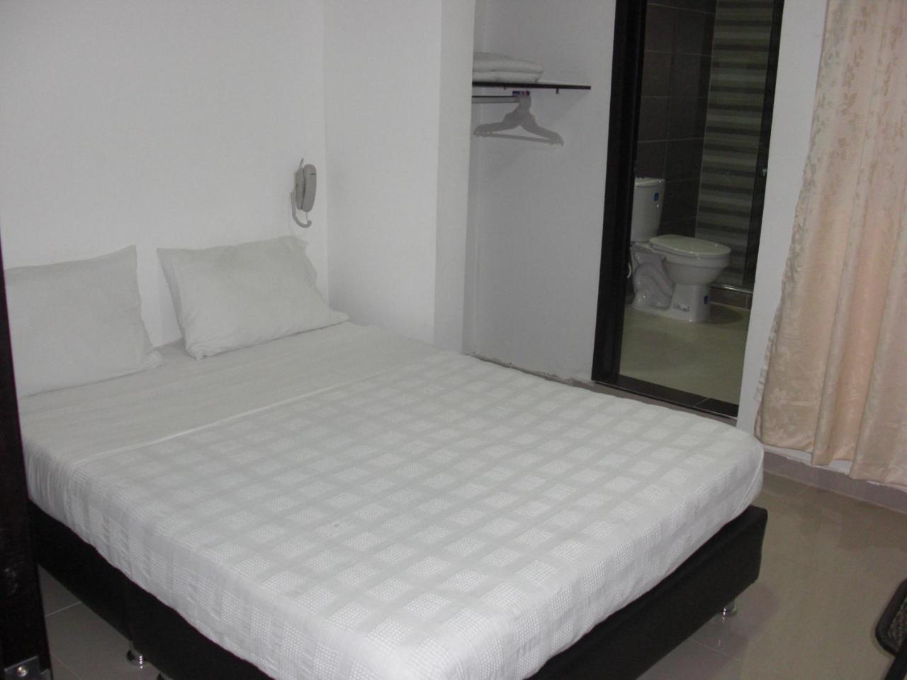 Hotel Aussie Koala Armenia  Dış mekan fotoğraf
